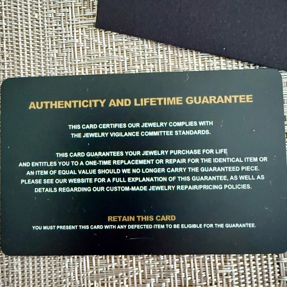 GLD Signature Cuban in White Gold- 12mm Chain Necklace 16 inches long Christmas - Picture 7 of 11